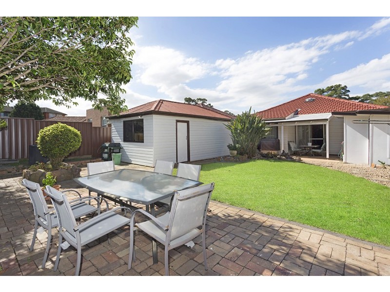 8 Berrille Road, Narwee NSW 2209