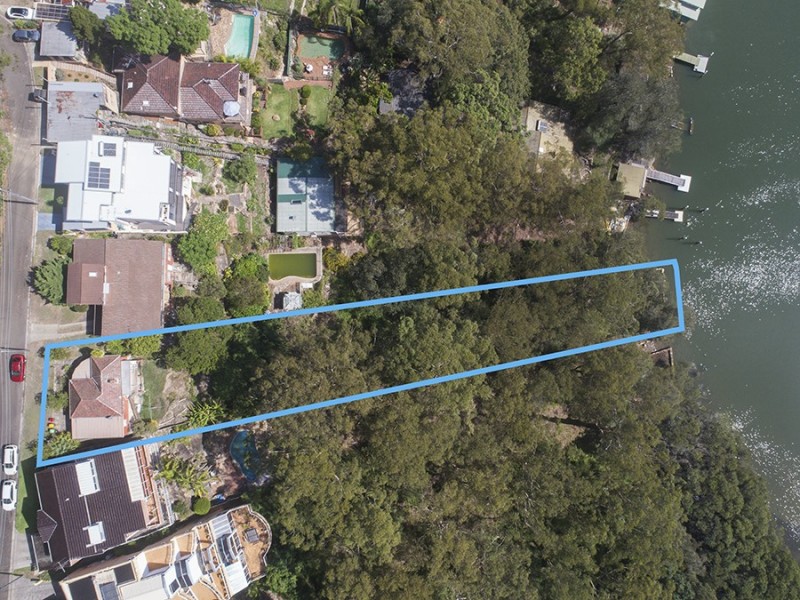 12 Riverside Drive, Lugarno NSW 2210