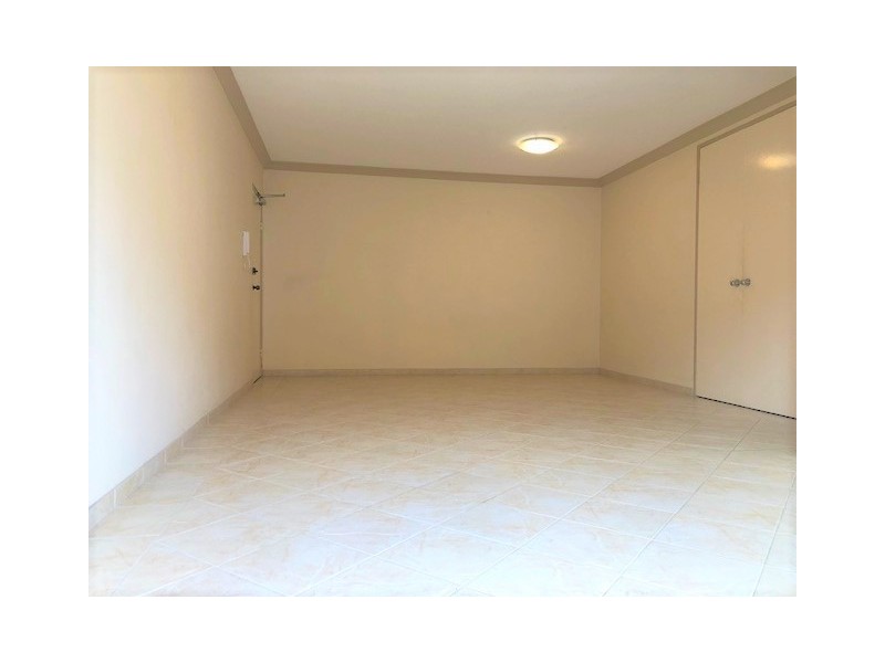 8/2-4 Connelly Street, Penshurst NSW 2222