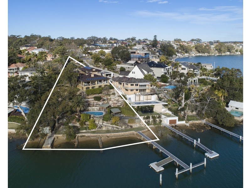 31-33 Pleasant Way, Blakehurst NSW 2221