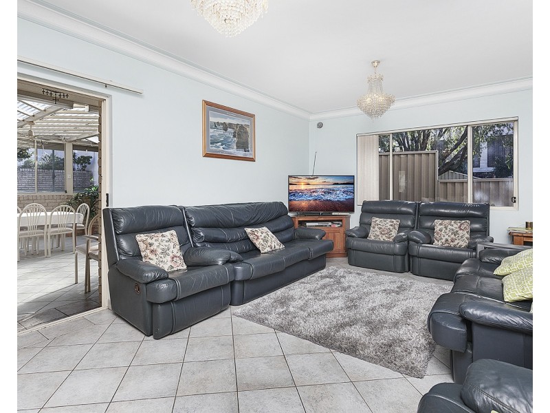 34 Whitfield Parade, Hurstville Grove NSW 2220