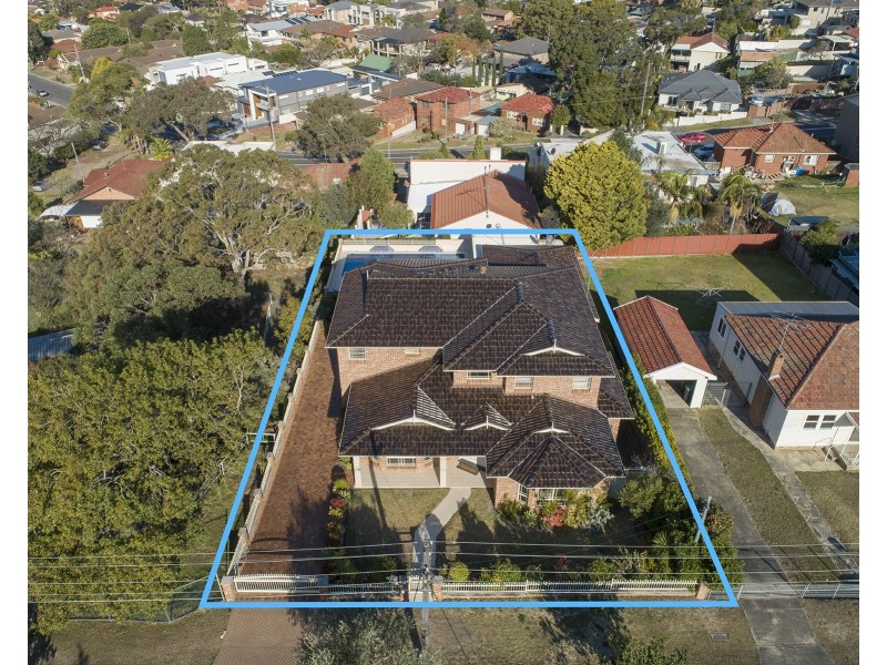 18 Prairievale Road, South Hurstville NSW 2221