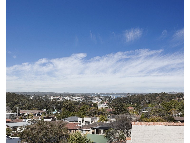 18 Prairievale Road, South Hurstville NSW 2221