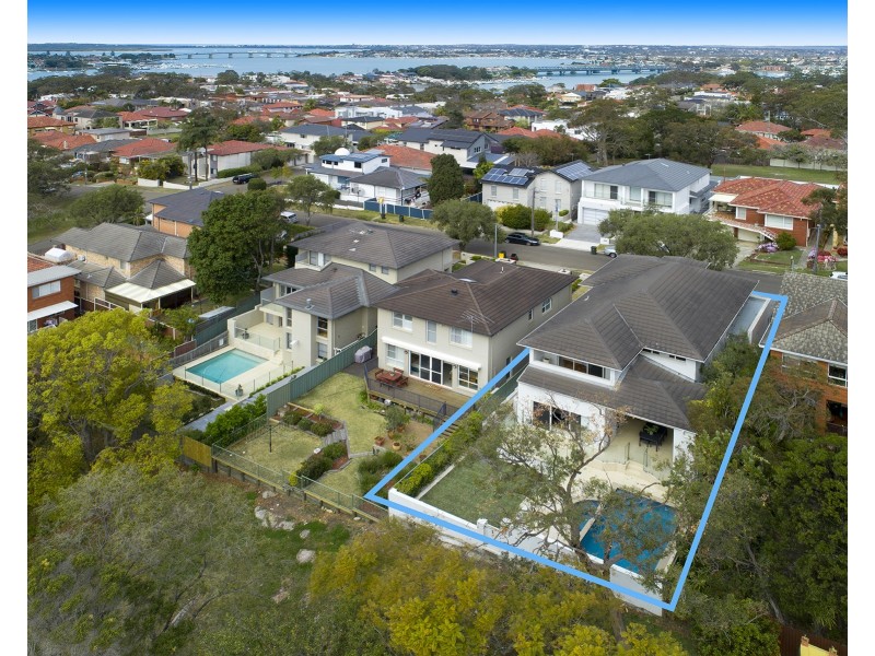 17 Oberon Street, Blakehurst NSW 2221