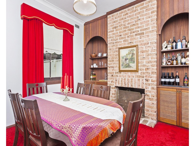 70 Villiers Avenue, Mortdale NSW 2223