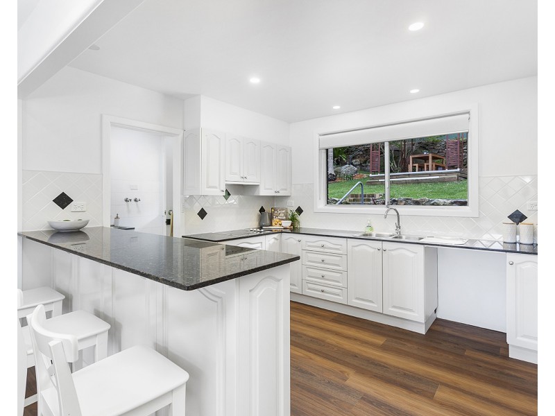 16 View Street, Peakhurst Heights NSW 2210