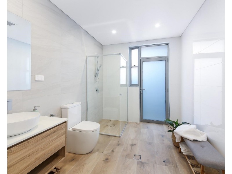 6b Rowe Street, South Hurstville NSW 2221