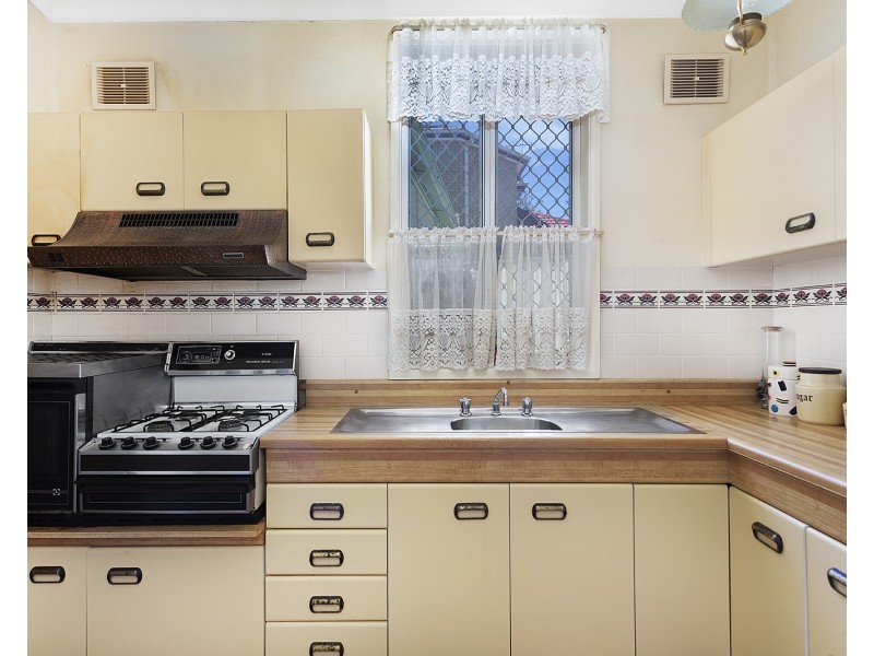 3 Basil Street, Riverwood NSW 2210