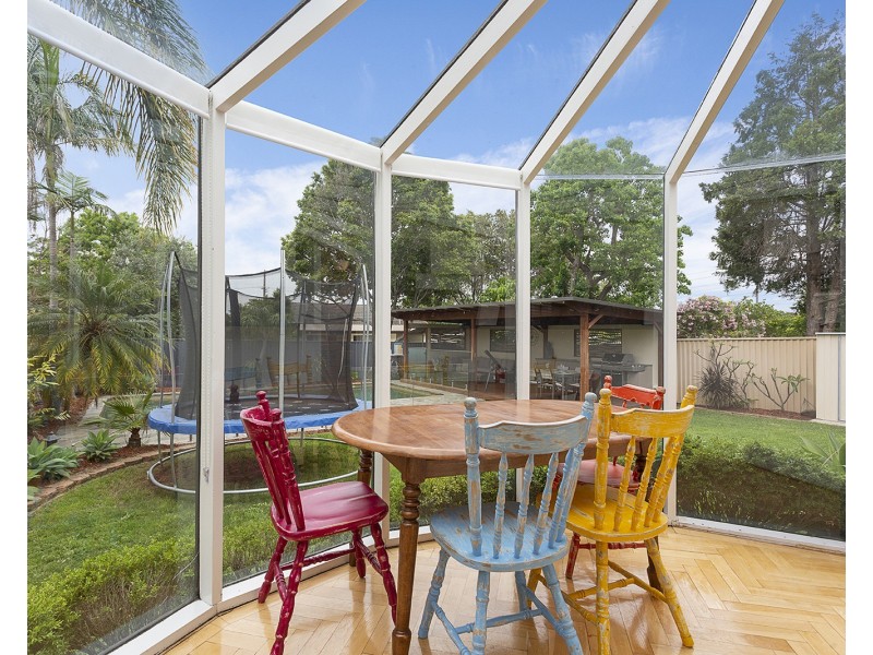 29 Beale Crescent, Peakhurst NSW 2210