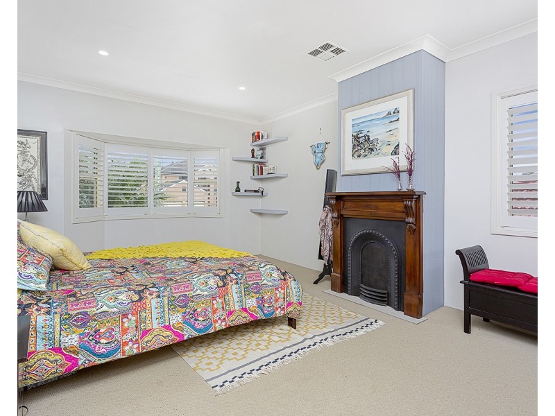 29 Beale Crescent, Peakhurst NSW 2210