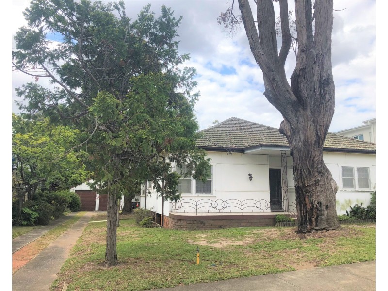 52 Samuel Street, Peakhurst NSW 2210