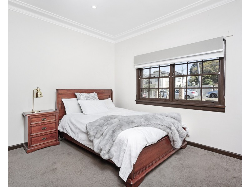 146 Kyle Parade, Kyle Bay NSW 2221