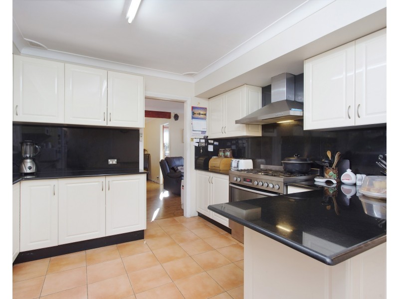 1A Chivers Avenue, Lugarno NSW 2210