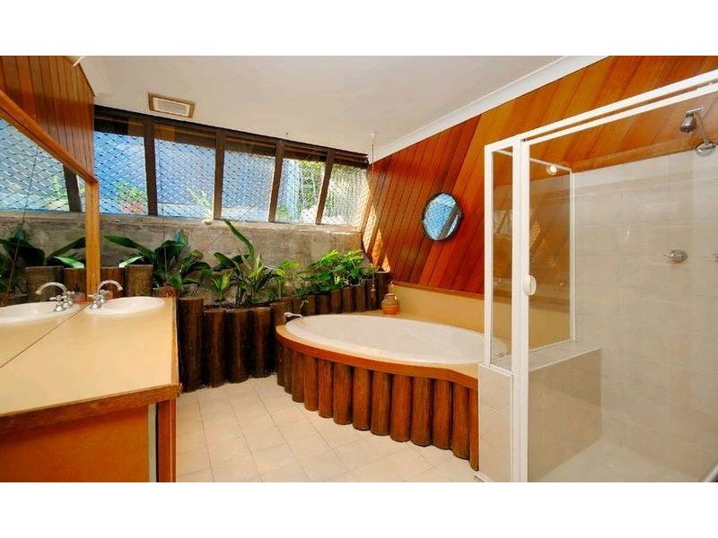 18 Kims Avenue, Lugarno NSW 2210