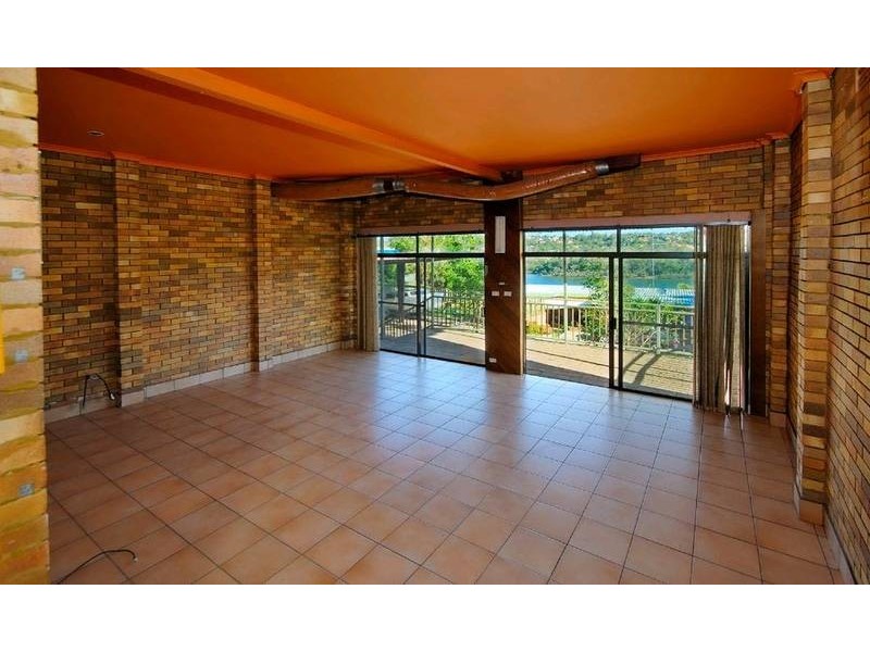 18 Kims Avenue, Lugarno NSW 2210