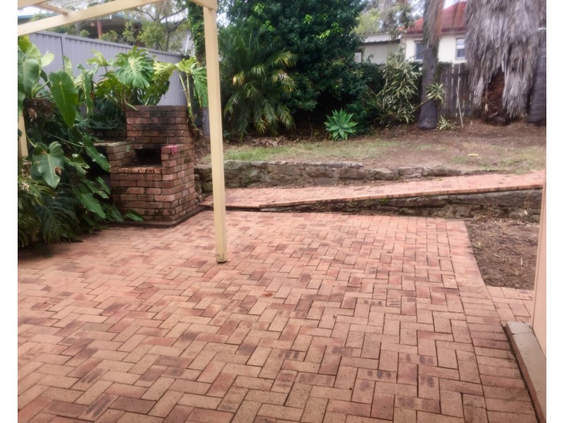 9 Ballantyne Road, Mortdale NSW 2223