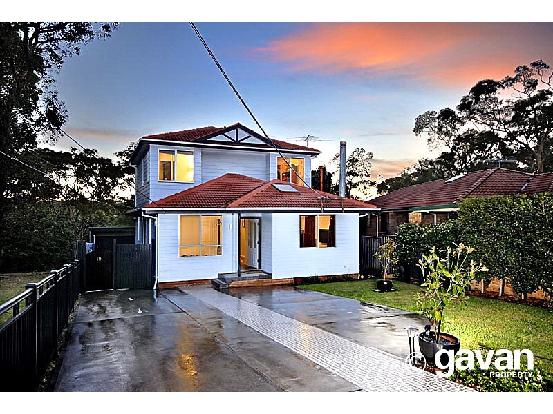 19 Beaumaris Crescent, Mortdale NSW 2223