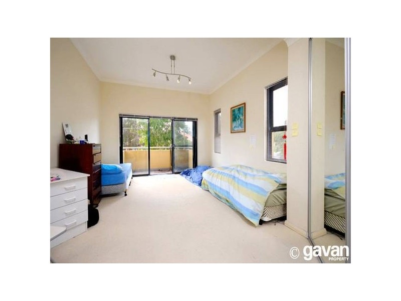 1/51 Boundary Rd, Mortdale NSW 2223