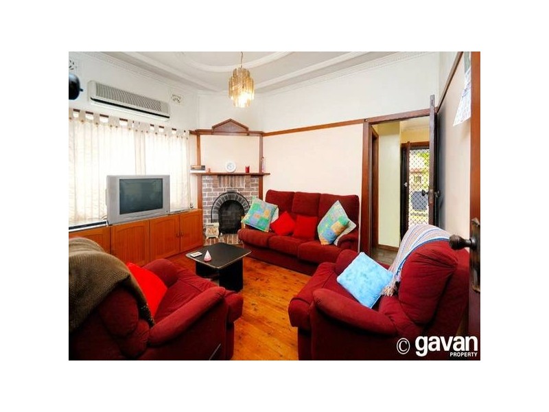 38 Boundary Rd, Mortdale NSW 2223