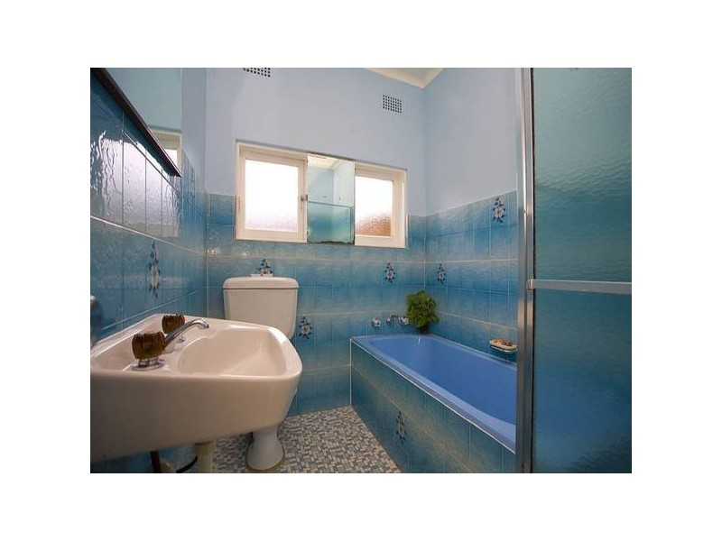 19 Carrington Avenue, Mortdale NSW 2223