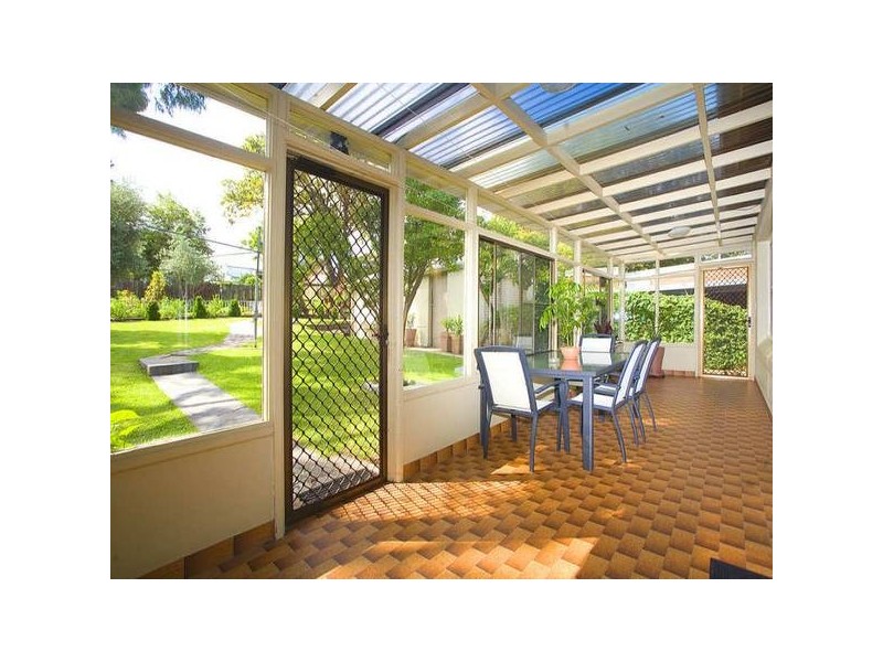 19 Carrington Avenue, Mortdale NSW 2223