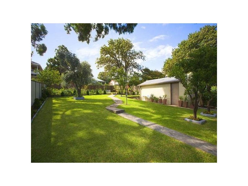 19 Carrington Avenue, Mortdale NSW 2223