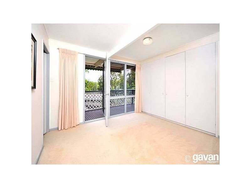 5 Murdock Crescent, Lugarno NSW 2210