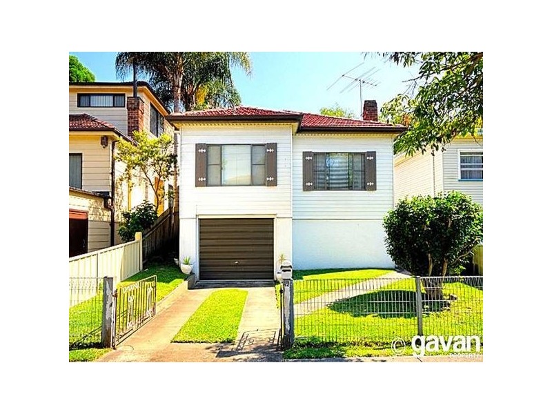 62 Universal Street, Mortdale NSW 2223