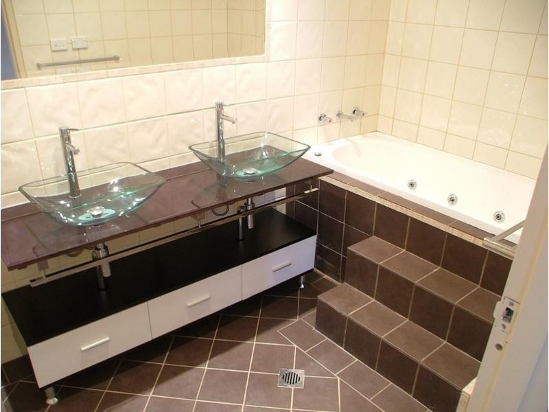 1a Gungah Bay Rd, Oatley NSW 2223