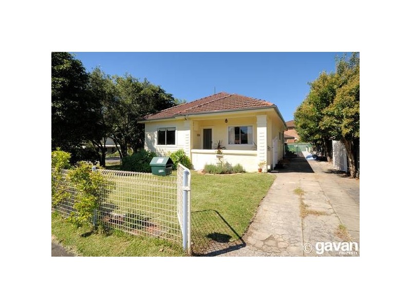 13 George Street, Penshurst NSW 2222