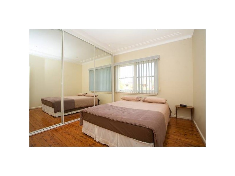 19 Carrington Avenue, Mortdale NSW 2223