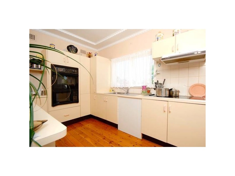 19 Barwon Road, Mortdale NSW 2223