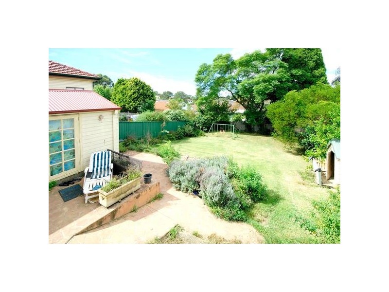 19 Barwon Road, Mortdale NSW 2223