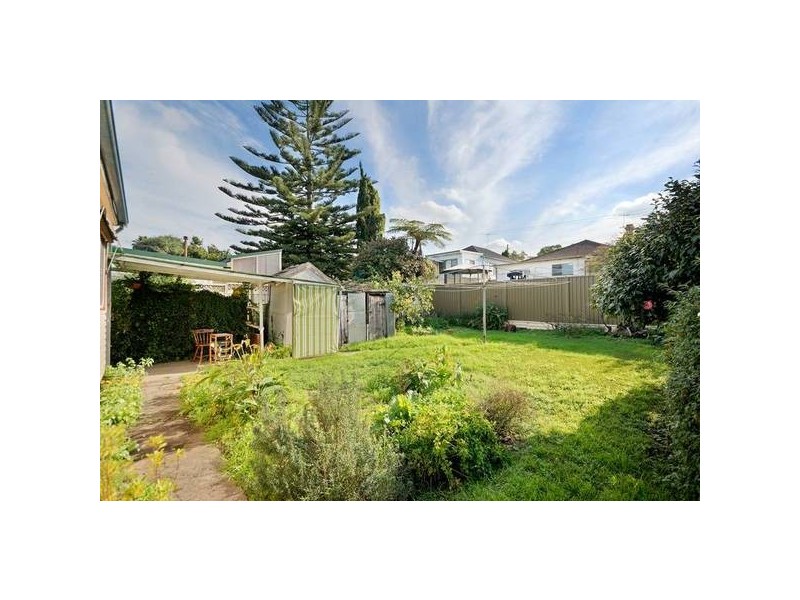 48 Universal Street, Mortdale NSW 2223