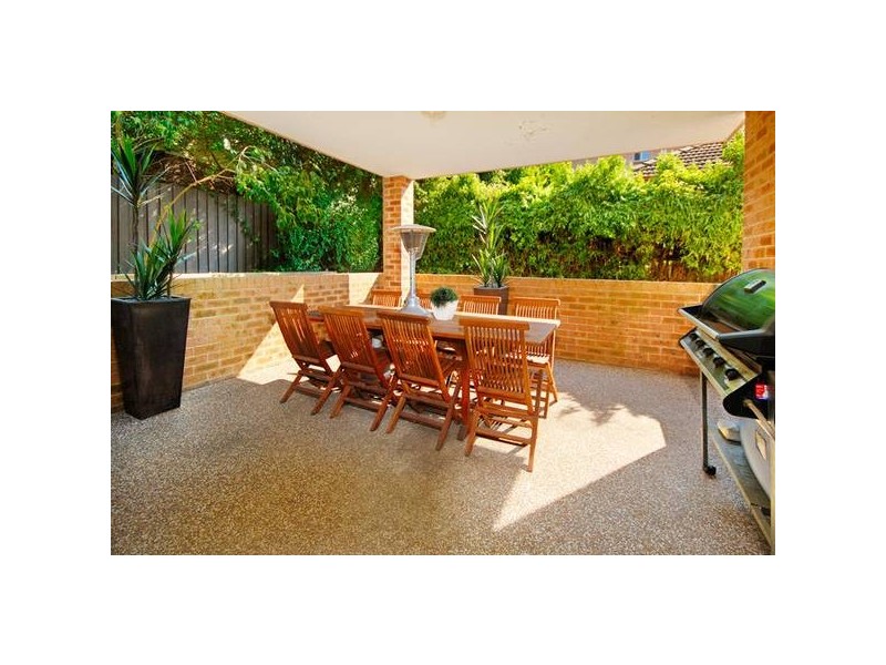 2/65 Pitt Street, Mortdale NSW 2223