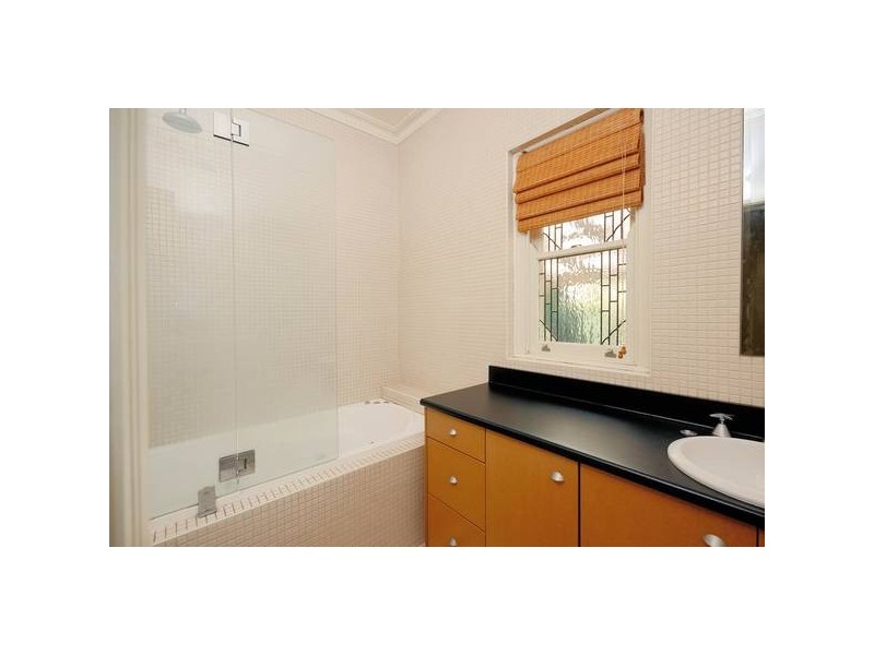 106 Blakesley Road, South Hurstville NSW 2221