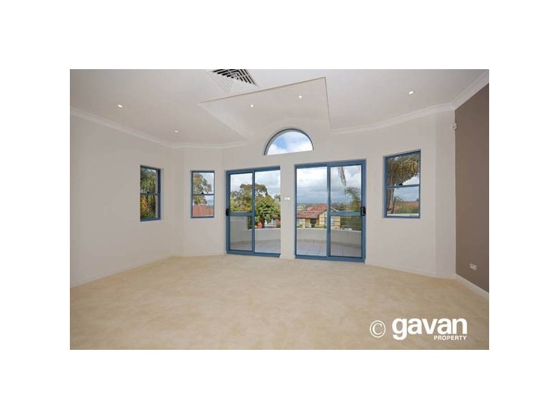 6 The Appian Way, South Hurstville NSW 2221