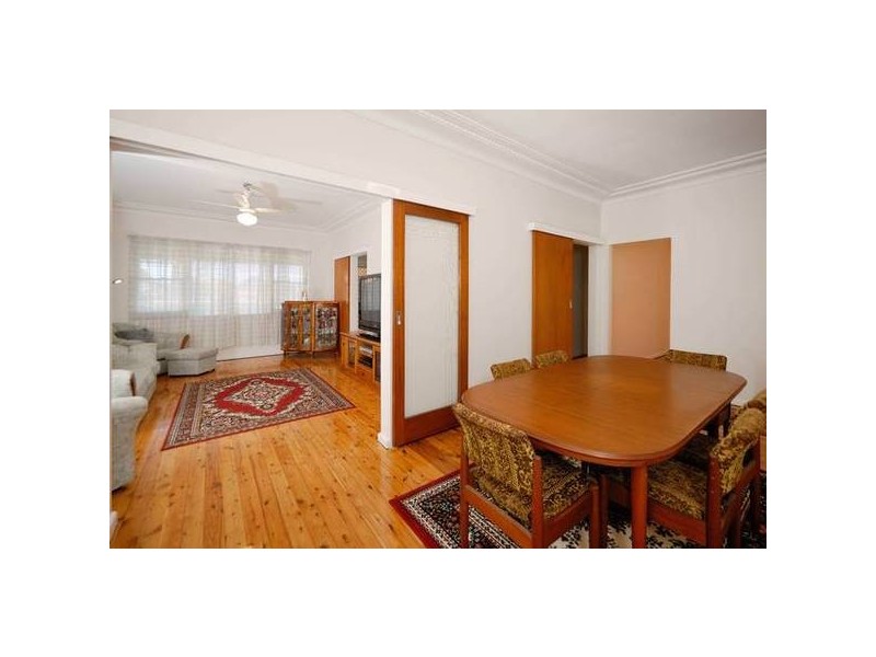 66 Villiers Avenue, Mortdale NSW 2223