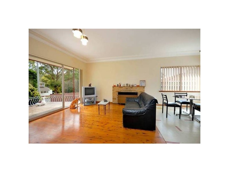 2 Ogilvy Street, Peakhurst NSW 2210