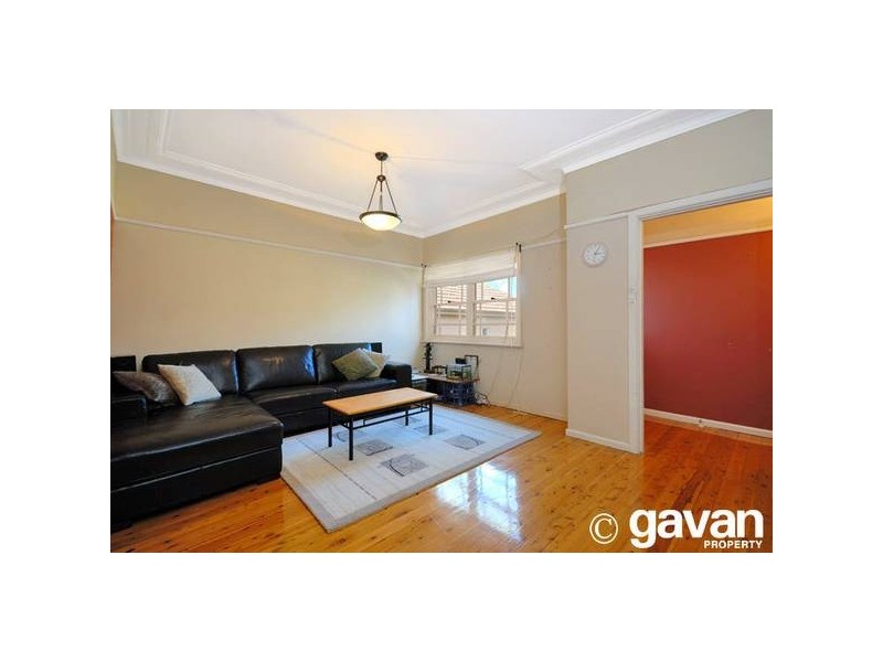 6 Highland Road, Peakhurst NSW 2210