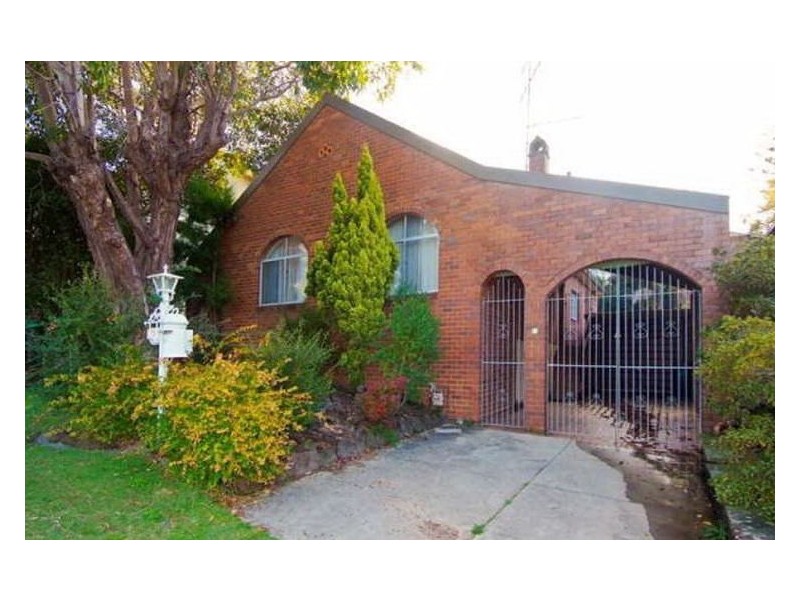 19 Allawah Ave, Carss Park NSW 2221