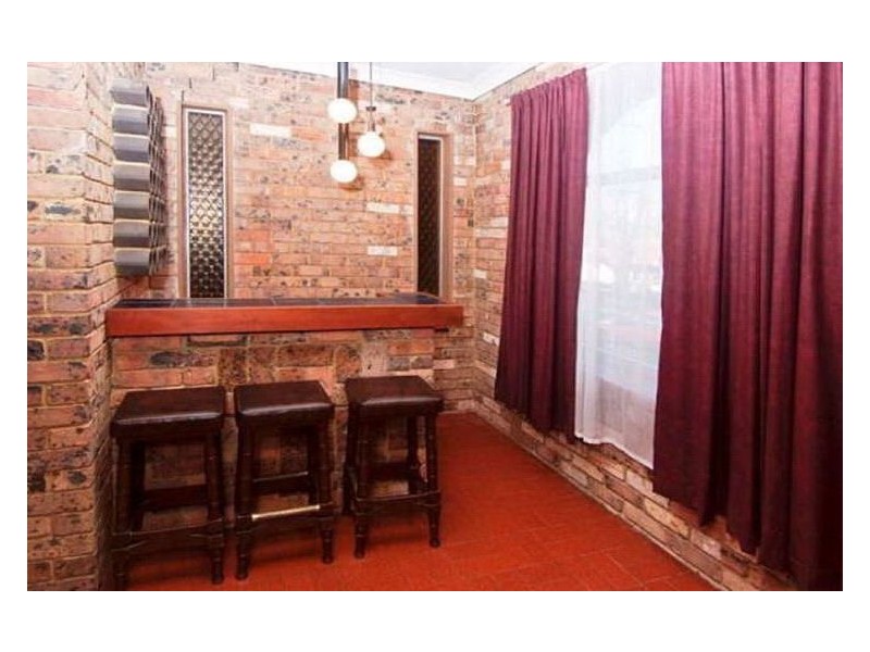 19 Allawah Ave, Carss Park NSW 2221