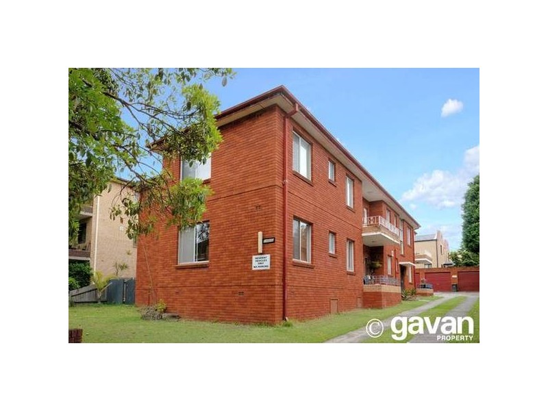 2/3 Kairwara Street, South Hurstville NSW 2221