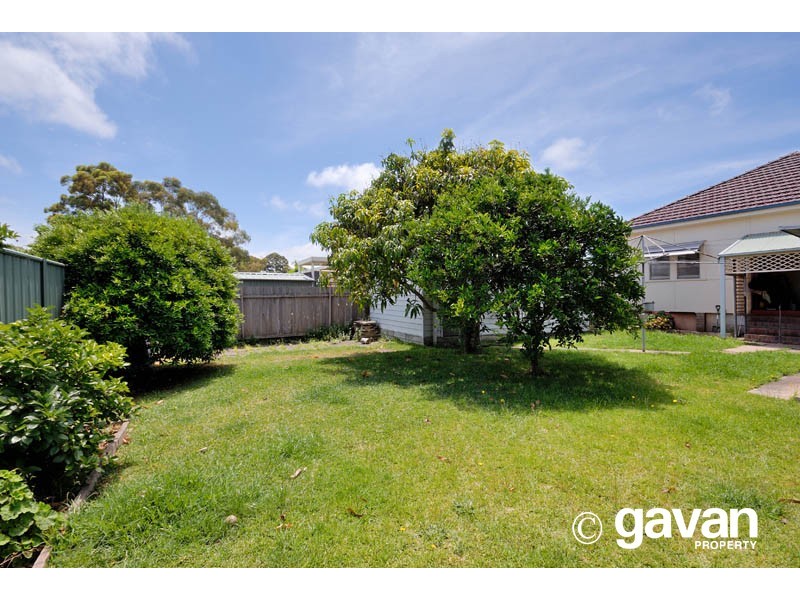 16 Beaconsfield Road, Mortdale NSW 2223