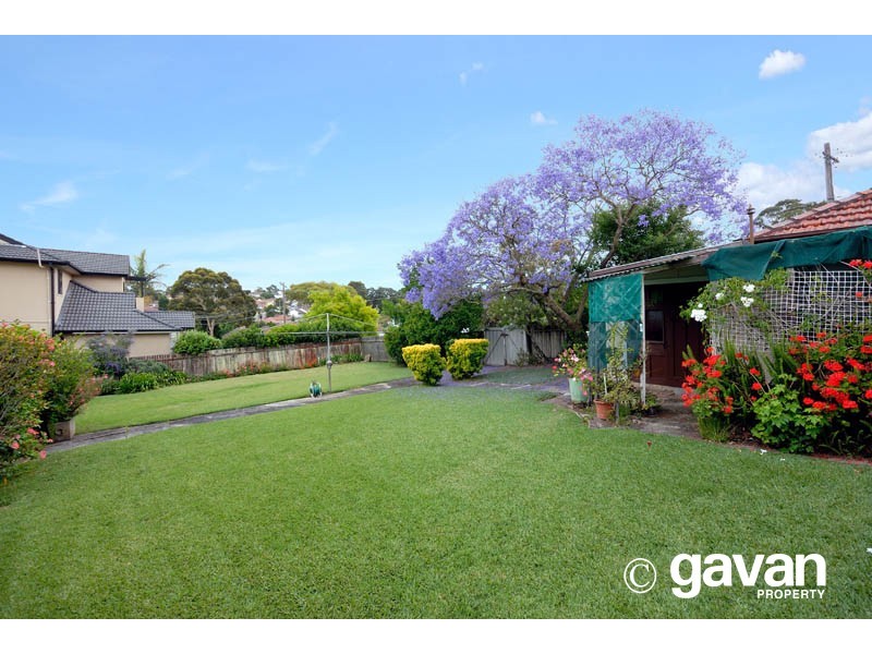 17 Mavis Avenue, Peakhurst NSW 2210