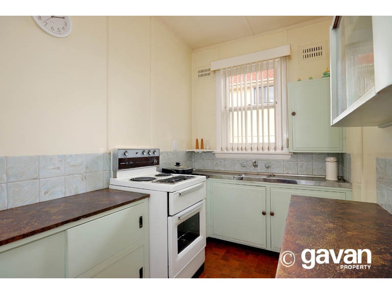 17 Mavis Avenue, Peakhurst NSW 2210