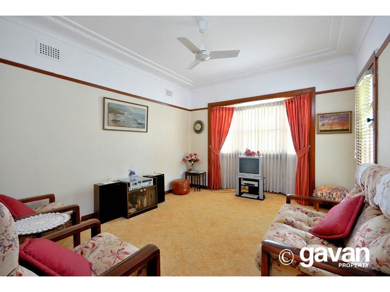 17 Mavis Avenue, Peakhurst NSW 2210