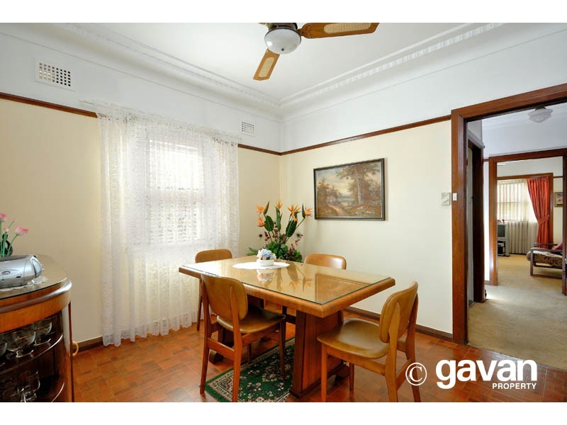 17 Mavis Avenue, Peakhurst NSW 2210