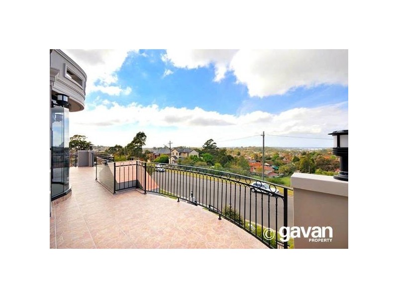 5 Prairievale Road, South Hurstville NSW 2221
