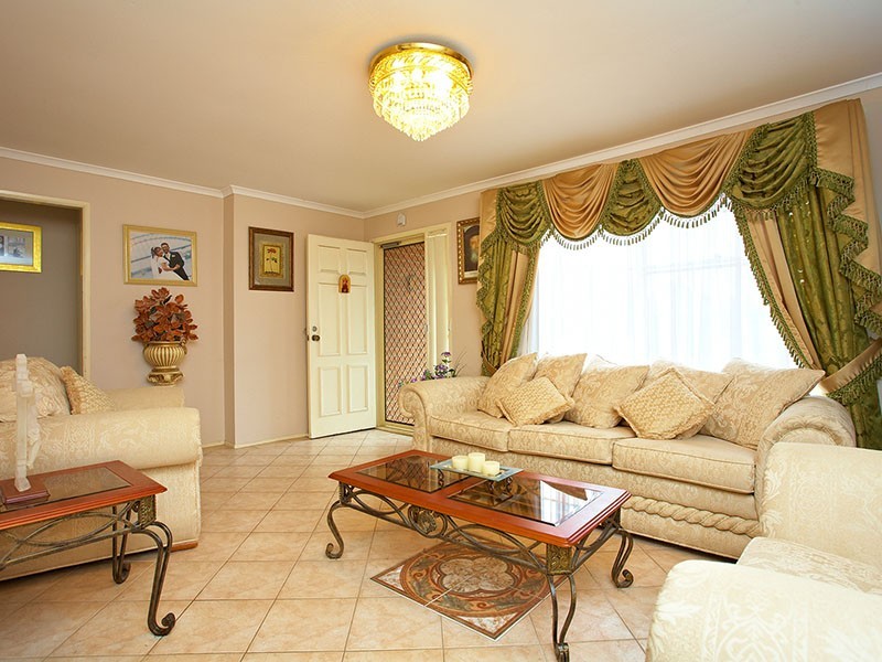 4 Forrestwood Place, Prospect NSW 2148